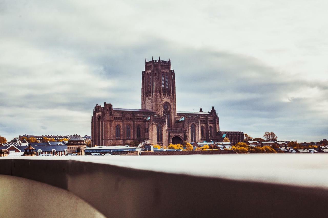 Serviced Apartment In Liverpool City Centre - Free Parking - Balcony - By Happy Days Extérieur photo